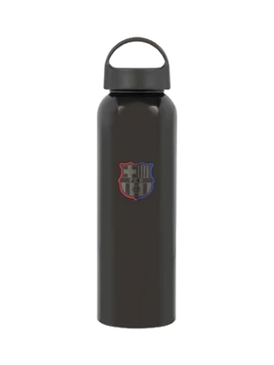 A Barcelona 2024-25-ös fekete kulacsa