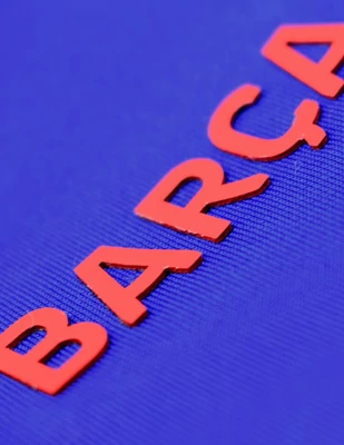 FC Barcelona 2025-26-os melegítő szett