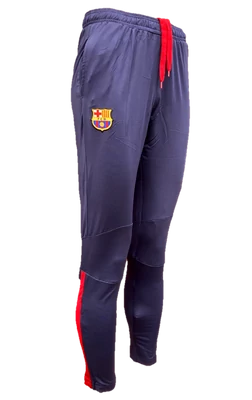 A Barcelona menő melegítő nadrágja - L