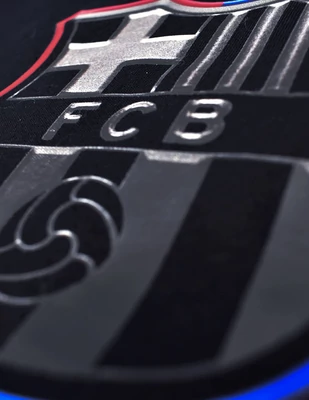 Barça 2024-2025-ös, fekete, apa-fia póló csomag