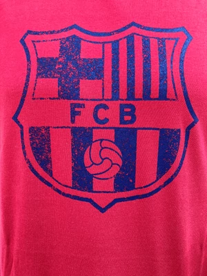 A Barça koptatott címeres pólója - M