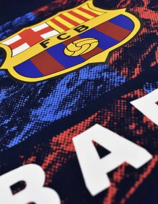 Az FC Barcelona 2025-26-os kék pólója