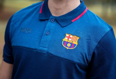 A Barça katalán galléros pólója