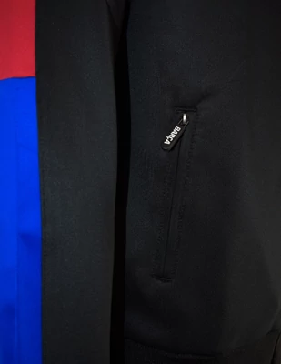 A Barcelona sportos, cipzáras gyerek pulóvere