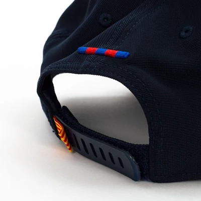 A Barcelona fergeteges, fekete felnőtt sapkája