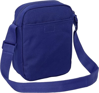 A Barça 25-26-os praktikus oldaltáskája