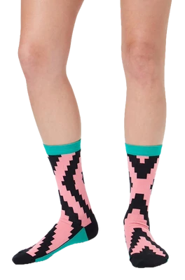 Cikkcakk mintás, ütős Barçás zokni