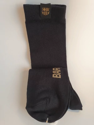 A Barcelona premium fekete zoknija