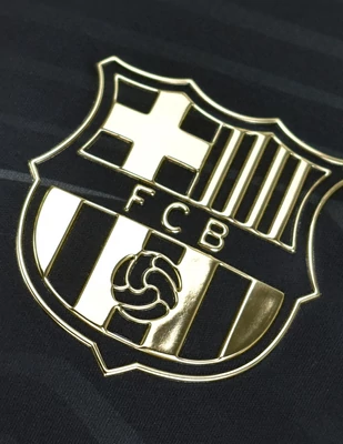 A Barça 2025-26-os edzőmeze - fekete-arany