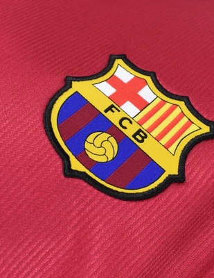 FC Barcelona 25-26 prémium felnőtt hazai szurkolói mez - Feliratozható