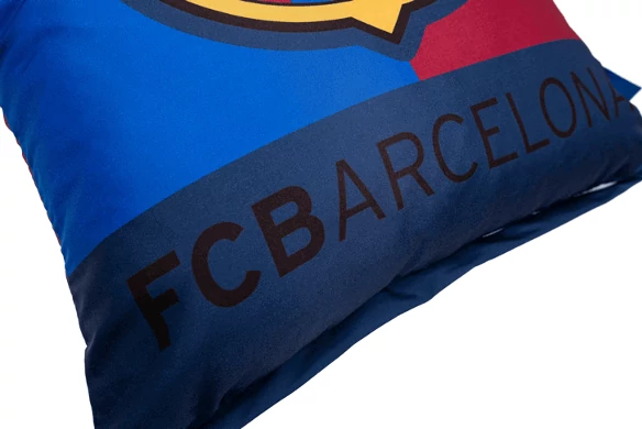 A Barcelona gránátvörös-kék díszpárnája