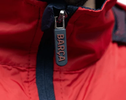 A prémium gránátvörös-kék Barçás széldzseki - M