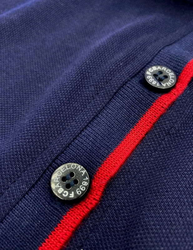 A Barcelona elegáns, női galléros pólója - XL