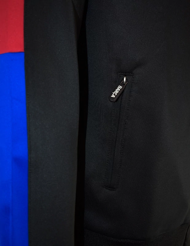 A Barcelona sportos, cipzáras gyerek pulóvere - 8 éves