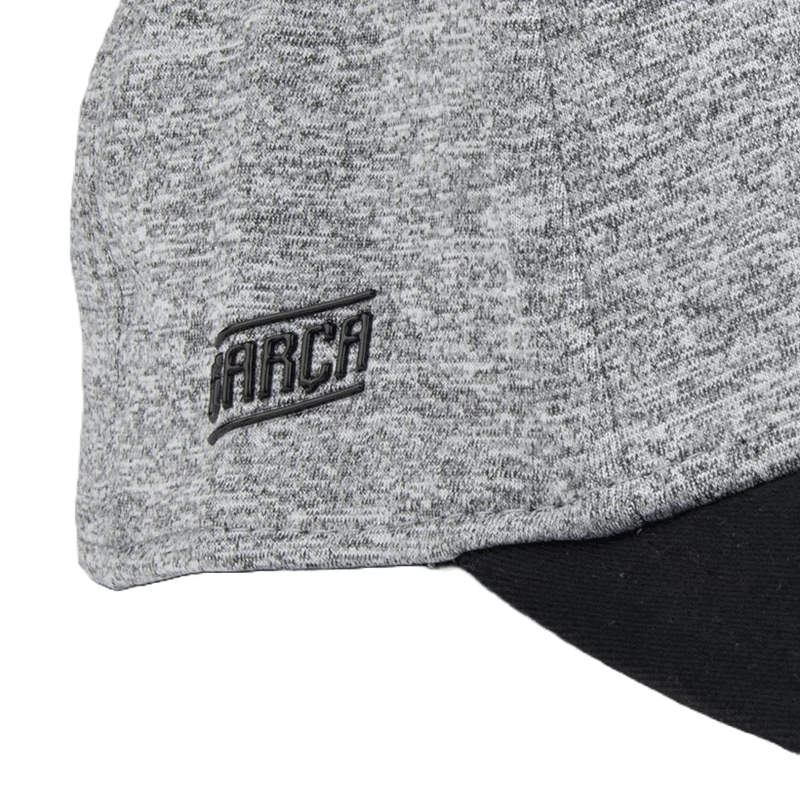 A címeres szürke Barça sapkád