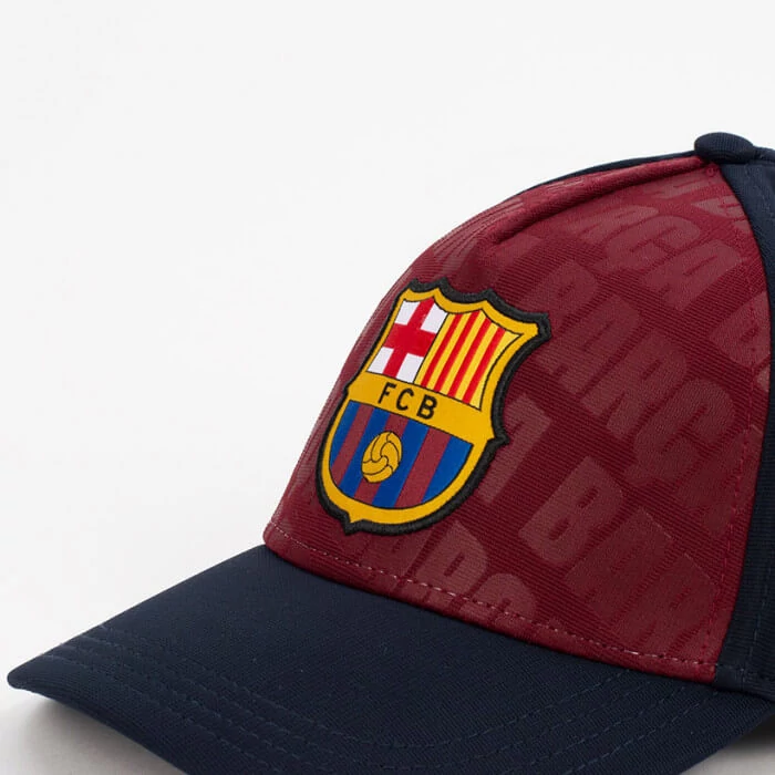 A Barça gránátvörös-kék gyerek sapkája