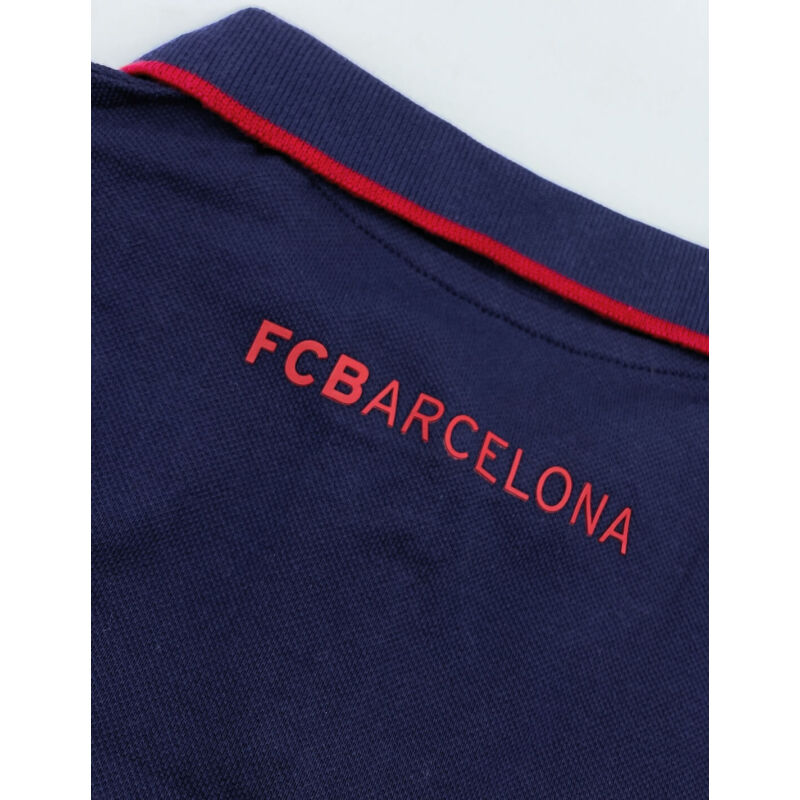A Barcelona elegáns, női galléros pólója - L