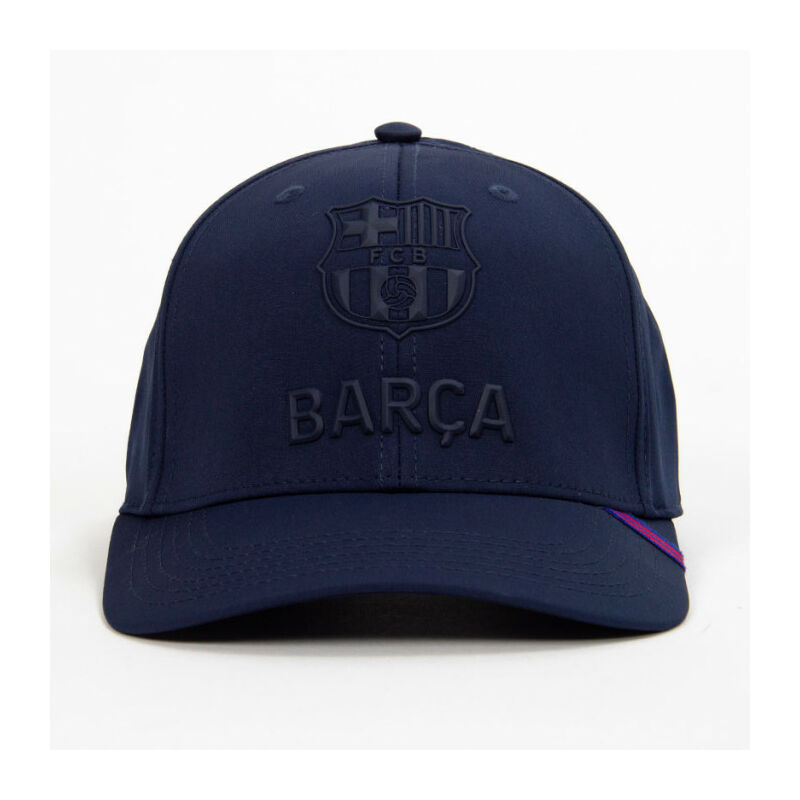 A Barça briliáns, dombornyomott sapkája