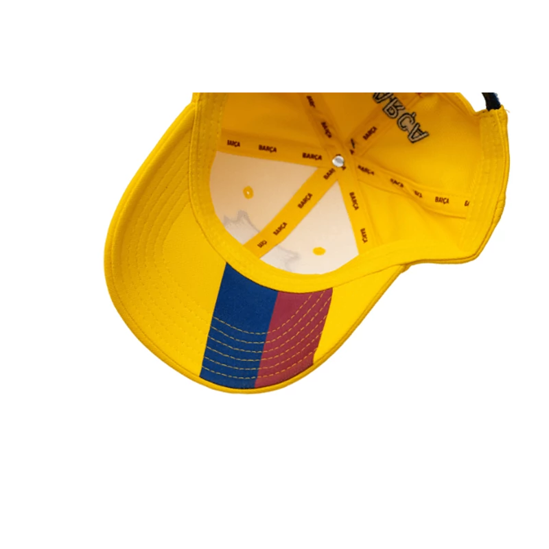 A Barcelona aranysárga gyerek baseball sapkája