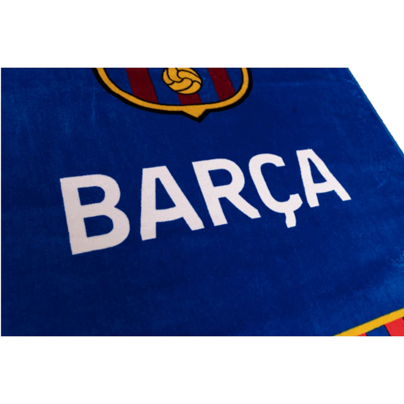 A Barça hivatalos gránátvörös-kék törölközője